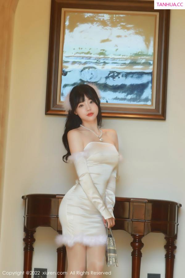 佘贝拉  [XiuRen]高清写真图 2022.02.28 No.4645 佘贝拉bella第17张图片
